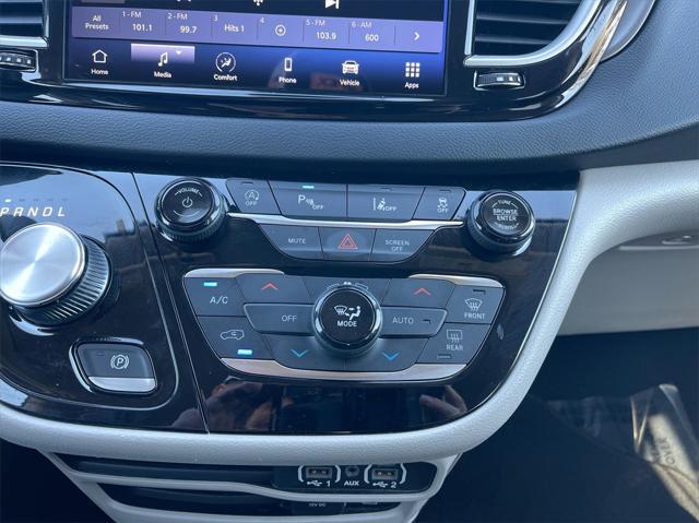 used 2022 Chrysler Pacifica car, priced at $18,980