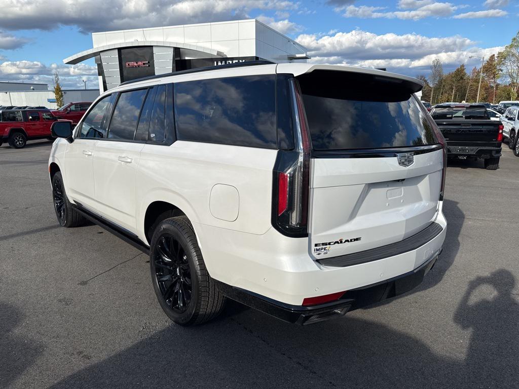 used 2021 Cadillac Escalade ESV car, priced at $70,700