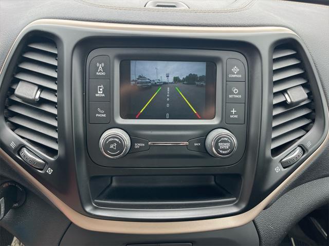 used 2018 Jeep Cherokee car