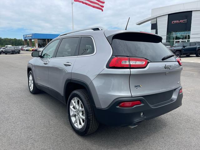 used 2018 Jeep Cherokee car