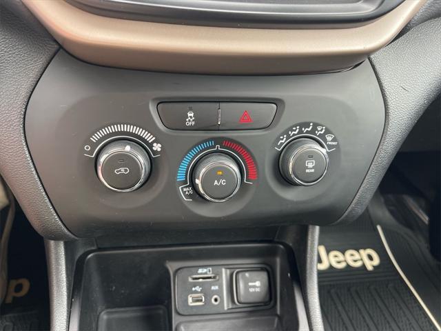 used 2018 Jeep Cherokee car
