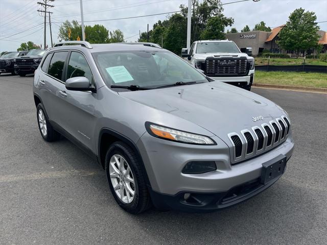 used 2018 Jeep Cherokee car