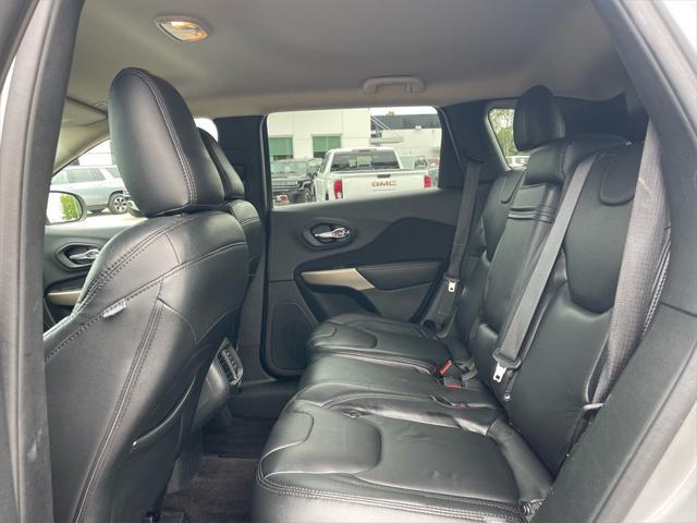 used 2018 Jeep Cherokee car