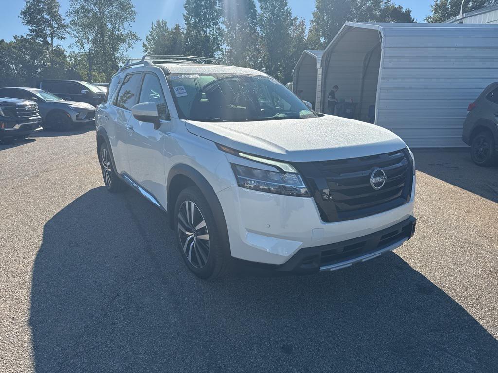 used 2024 Nissan Pathfinder car, priced at $37,590