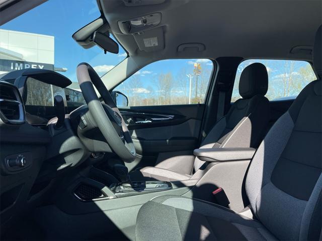 new 2025 Chevrolet TrailBlazer car, priced at $22,995