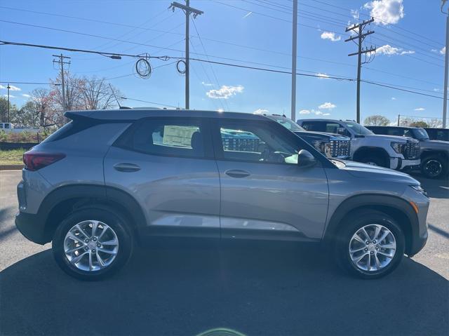 new 2025 Chevrolet TrailBlazer car, priced at $22,995