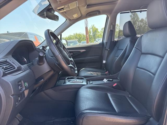 used 2022 Honda Pilot car, priced at $31,980