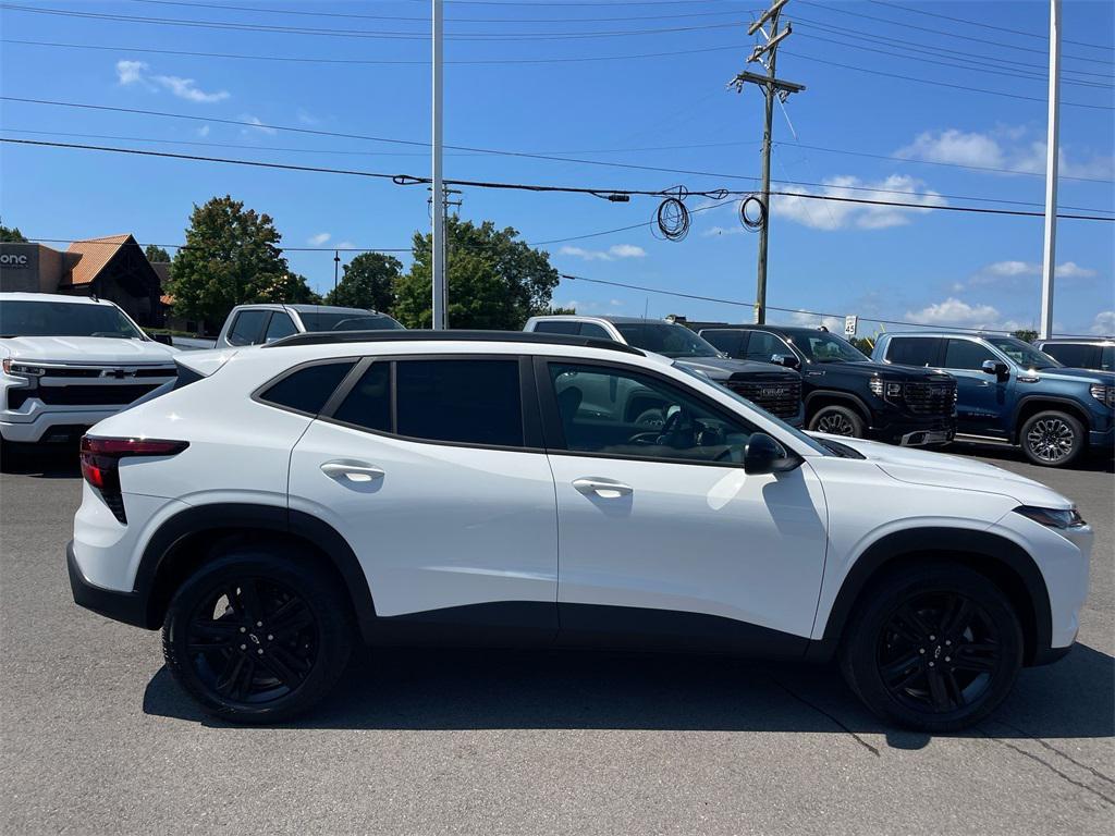 new 2025 Chevrolet Trax car, priced at $26,790