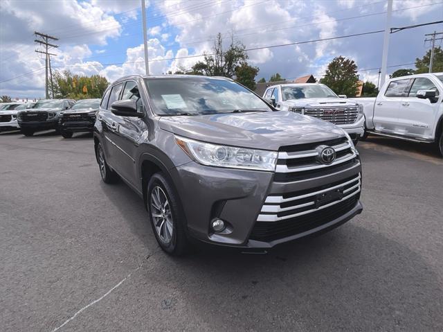 used 2018 Toyota Highlander car, priced at $22,475