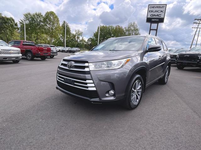 used 2018 Toyota Highlander car, priced at $22,475