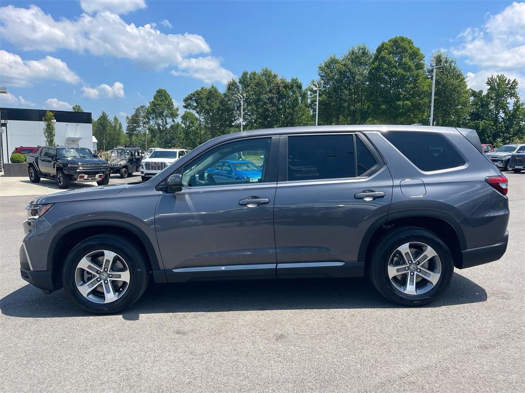 used 2024 Honda Pilot car, priced at $38,980