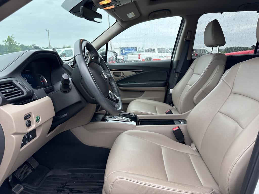 used 2022 Honda Pilot car, priced at $33,940