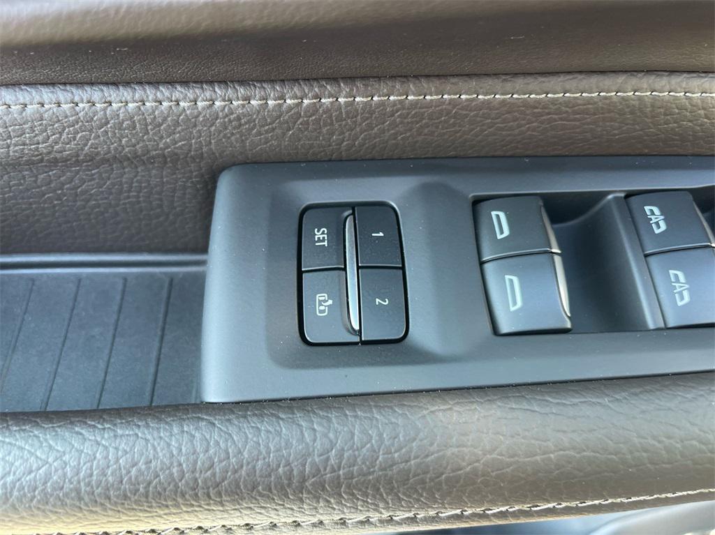 used 2024 GMC Yukon car, priced at $75,770
