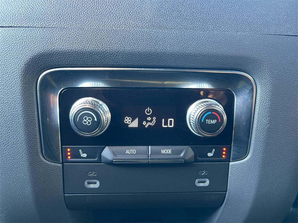used 2024 GMC Yukon car, priced at $75,770