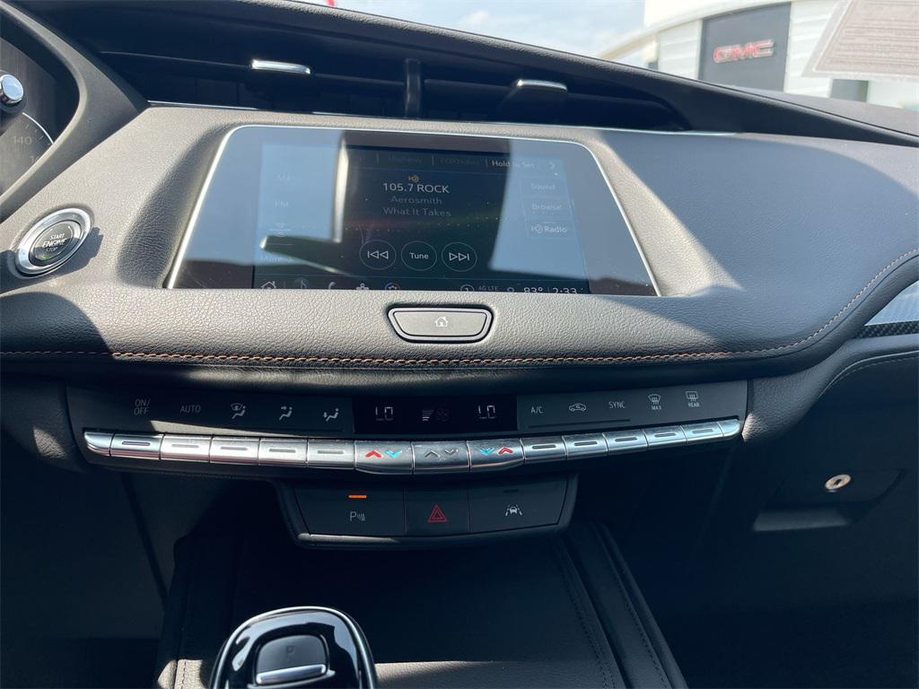 used 2023 Cadillac XT4 car, priced at $29,029