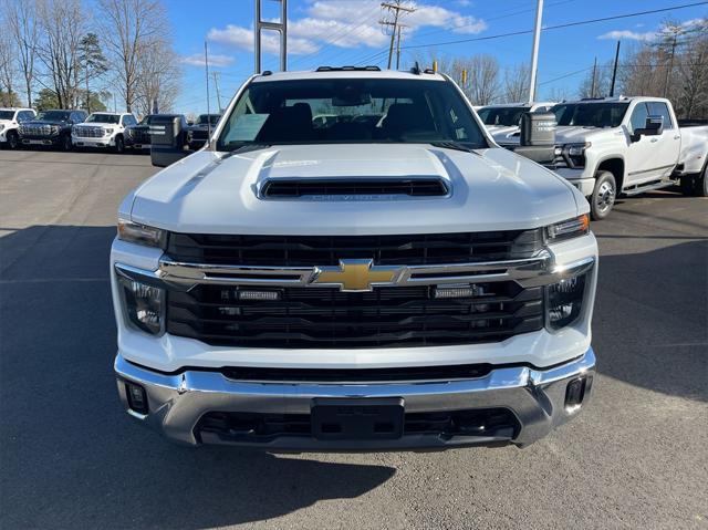 used 2024 Chevrolet Silverado 3500 car, priced at $70,880