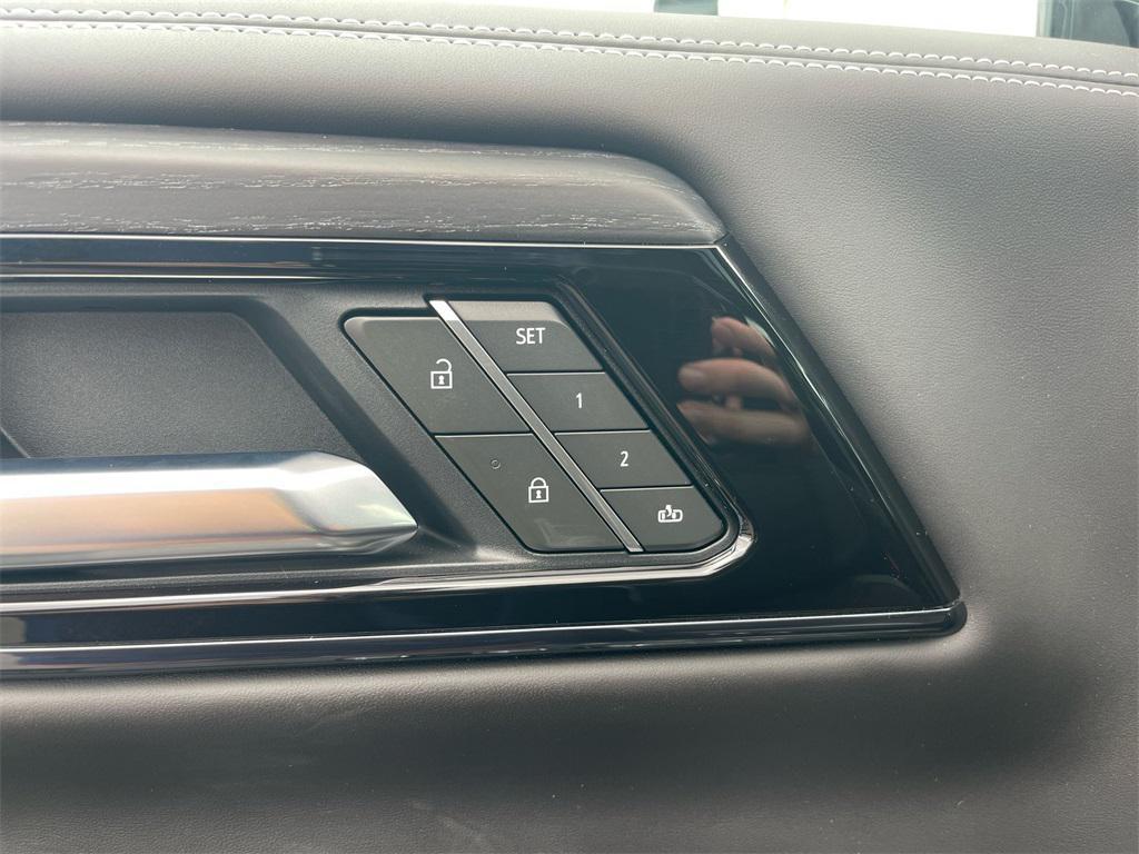 used 2025 GMC Yukon XL car, priced at $92,475