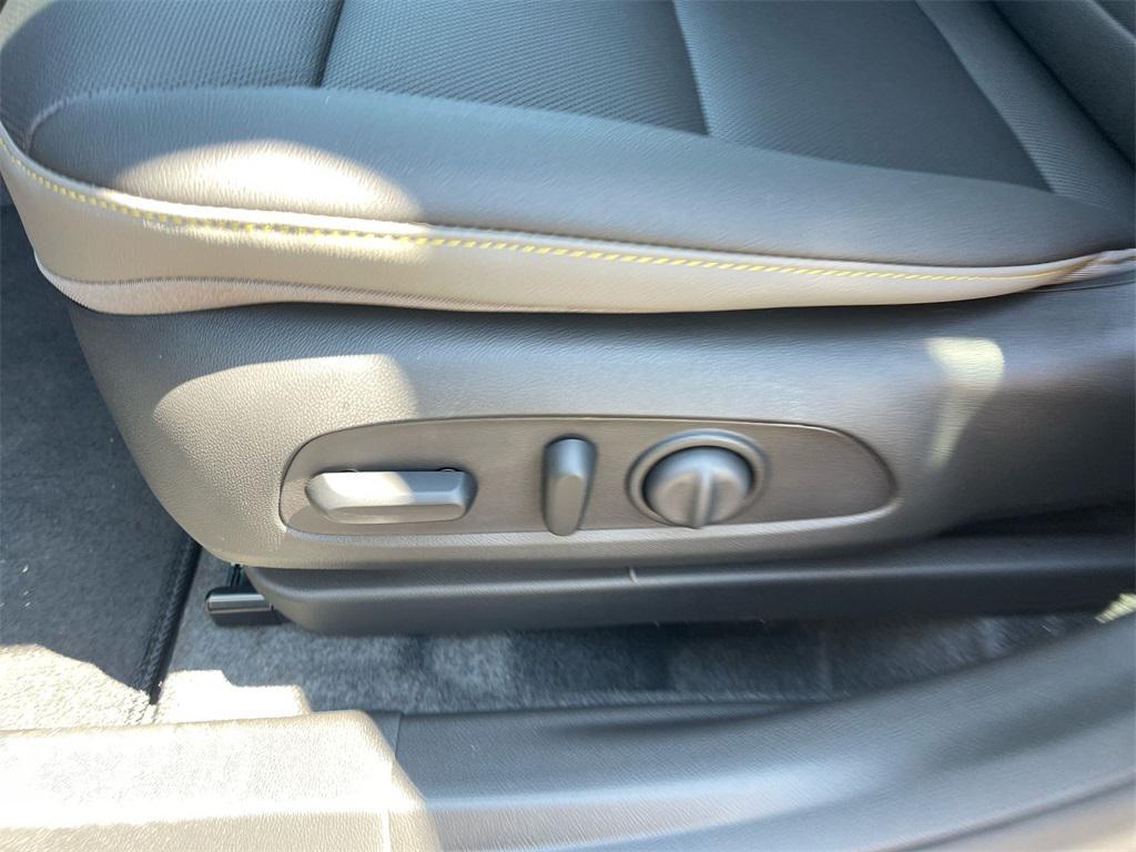 new 2025 Chevrolet Trax car, priced at $26,790