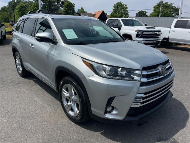 used 2018 Toyota Highlander car, priced at $25,925