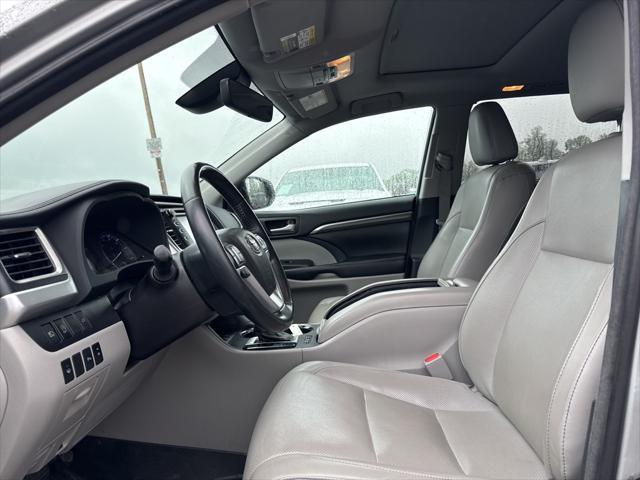 used 2018 Toyota Highlander car, priced at $25,980