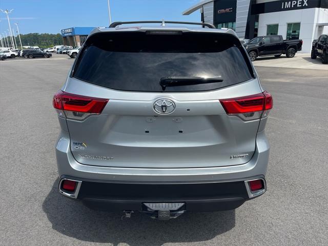 used 2018 Toyota Highlander car, priced at $25,925