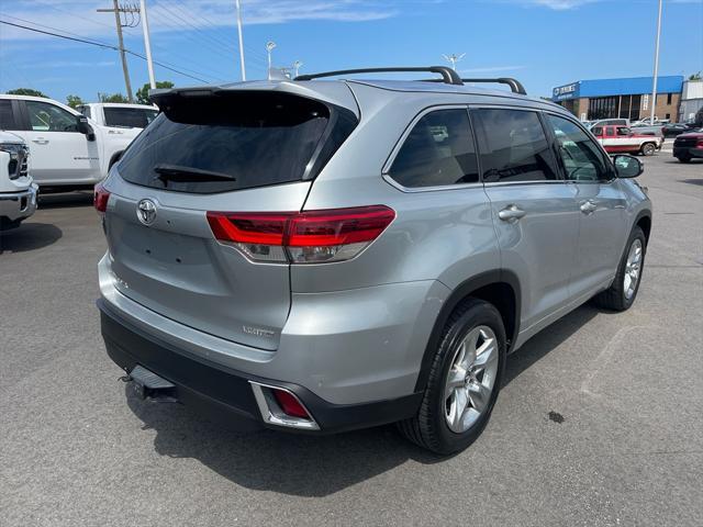 used 2018 Toyota Highlander car, priced at $25,925