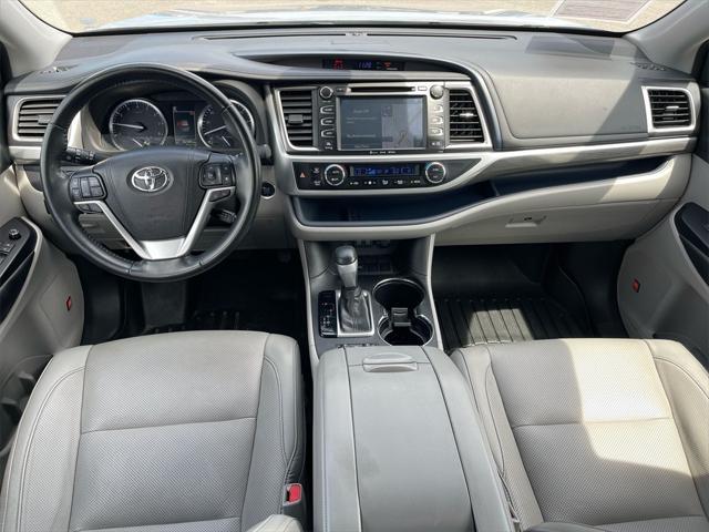 used 2018 Toyota Highlander car, priced at $25,925