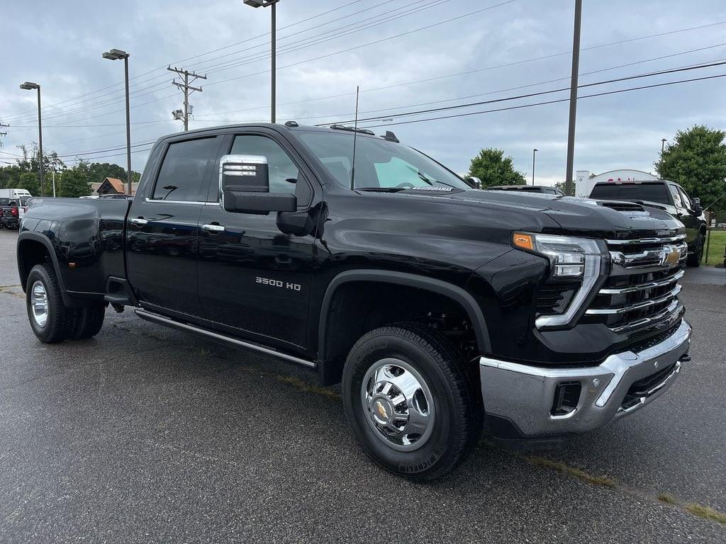 new 2024 Chevrolet Silverado 3500 car, priced at $85,615