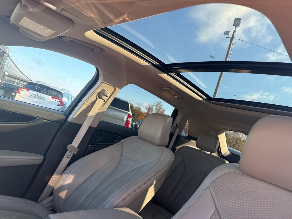 used 2021 Lincoln Nautilus car, priced at $31,458