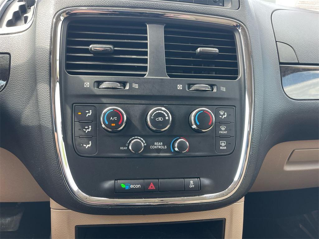 used 2016 Dodge Grand Caravan car