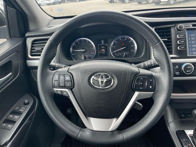 used 2016 Toyota Highlander car, priced at $20,950