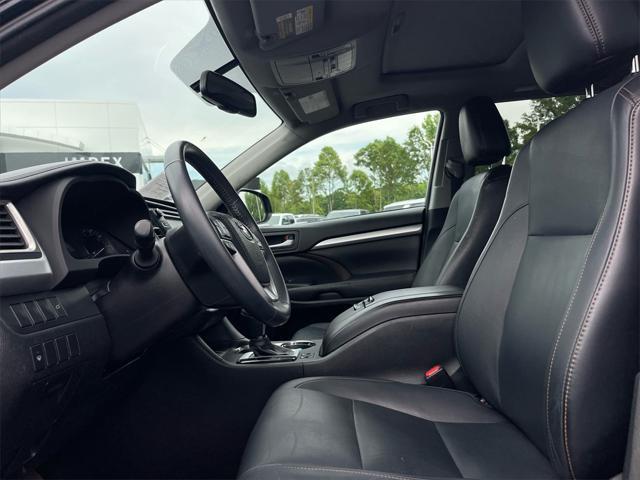 used 2016 Toyota Highlander car, priced at $20,950