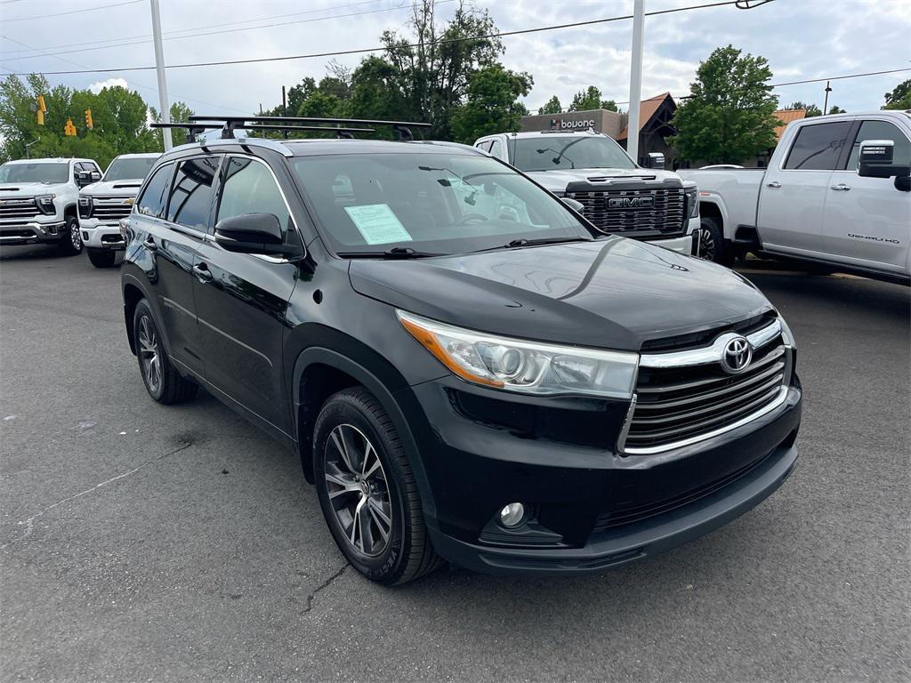used 2016 Toyota Highlander car, priced at $20,950