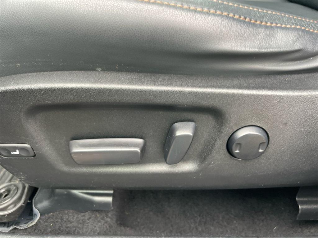 used 2016 Toyota Highlander car, priced at $20,950