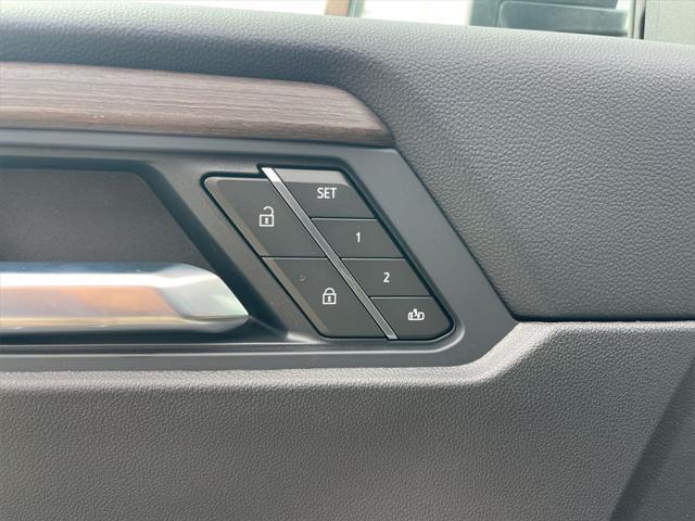 new 2025 GMC Acadia car, priced at $59,425