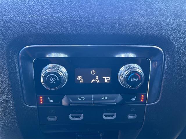 used 2024 GMC Yukon car
