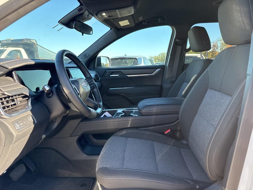 used 2025 GMC Acadia car, priced at $33,450