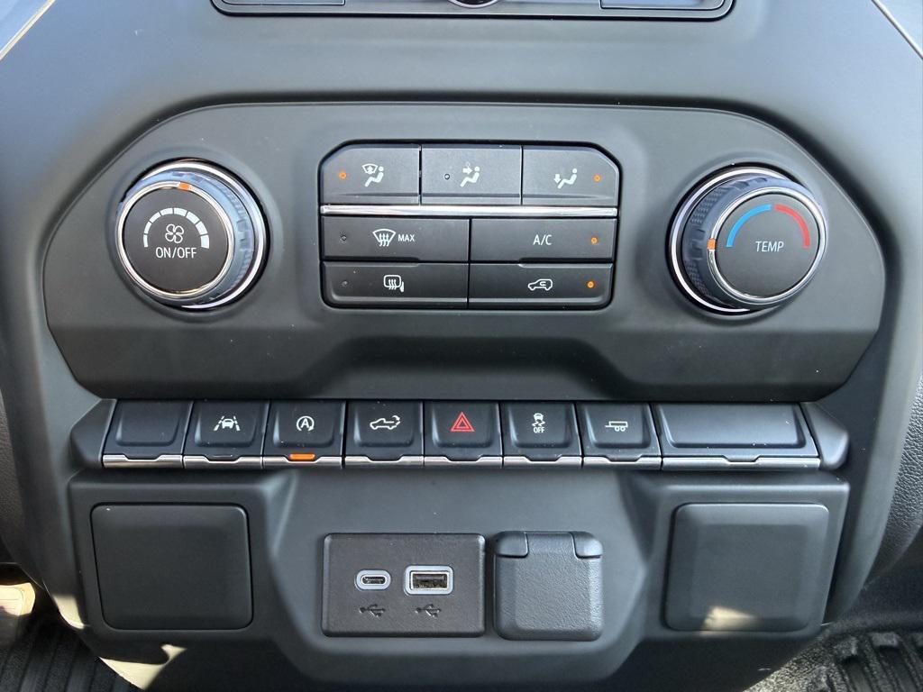 used 2024 Chevrolet Silverado 1500 car, priced at $27,950