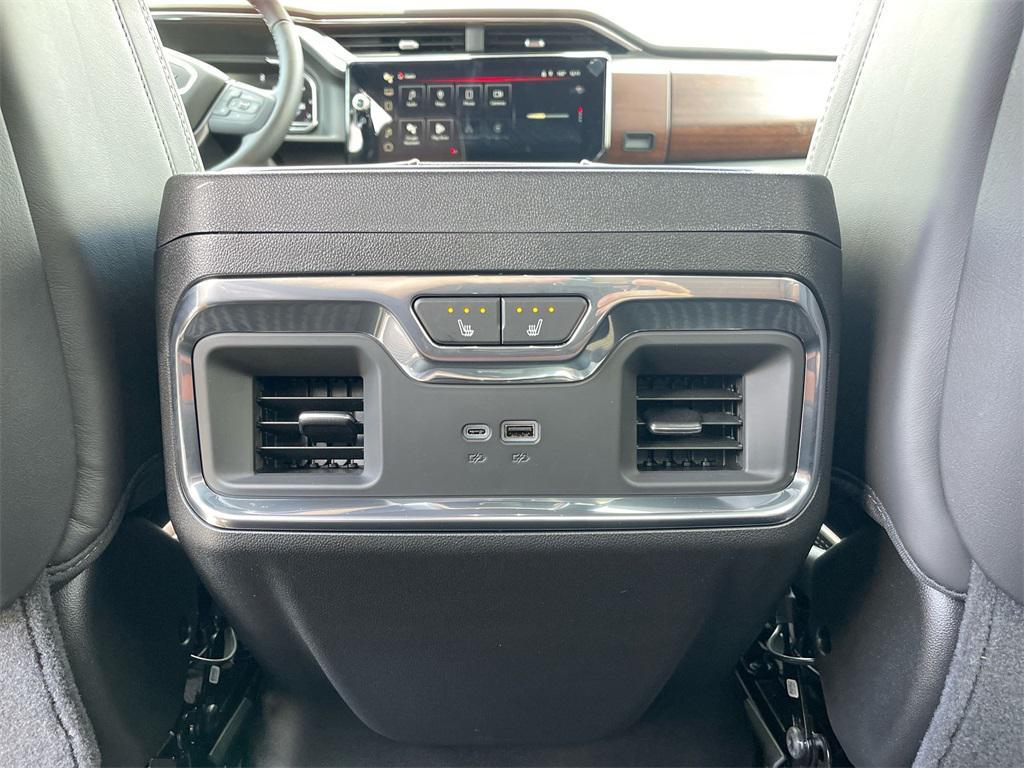 new 2025 GMC Sierra 1500 car, priced at $76,995