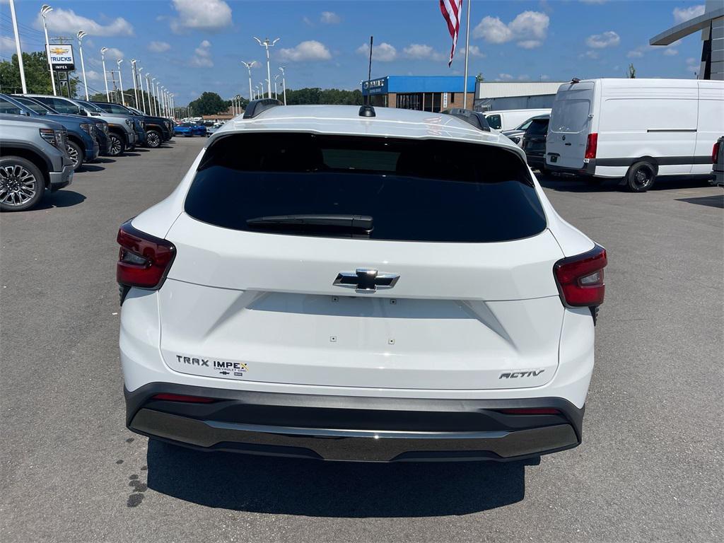 new 2025 Chevrolet Trax car, priced at $26,790