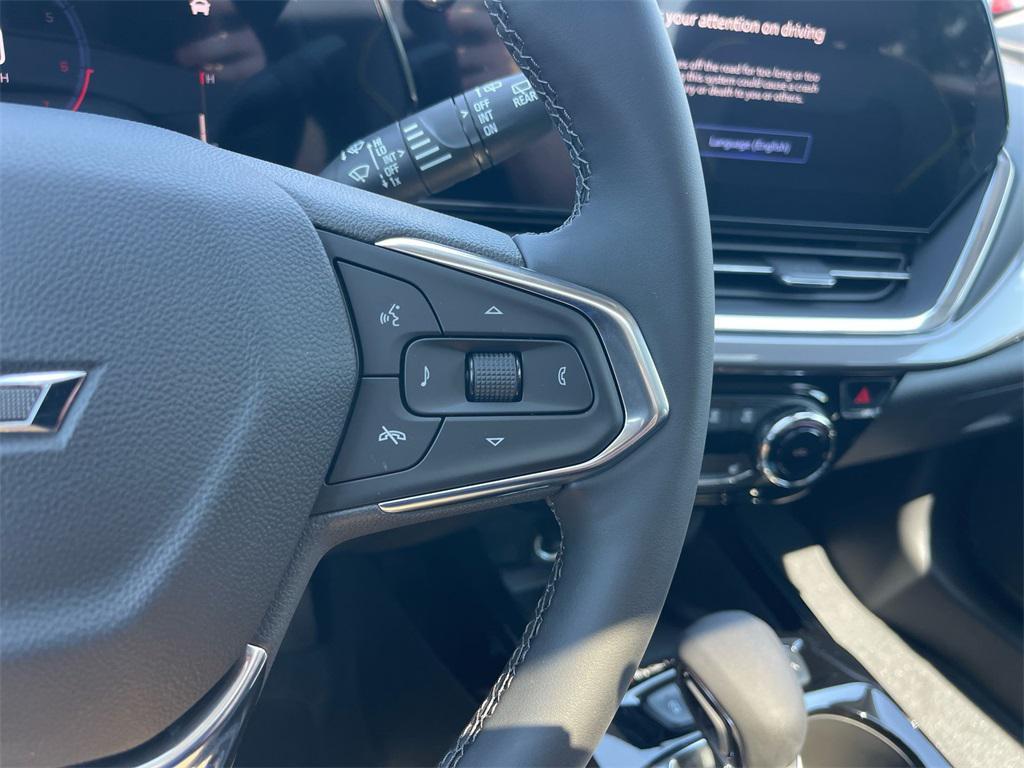 new 2025 Chevrolet Trax car, priced at $26,790