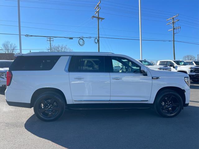 used 2022 GMC Yukon XL car, priced at $52,312