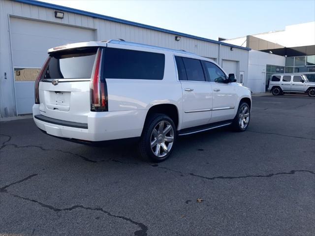 used 2020 Cadillac Escalade ESV car, priced at $43,900