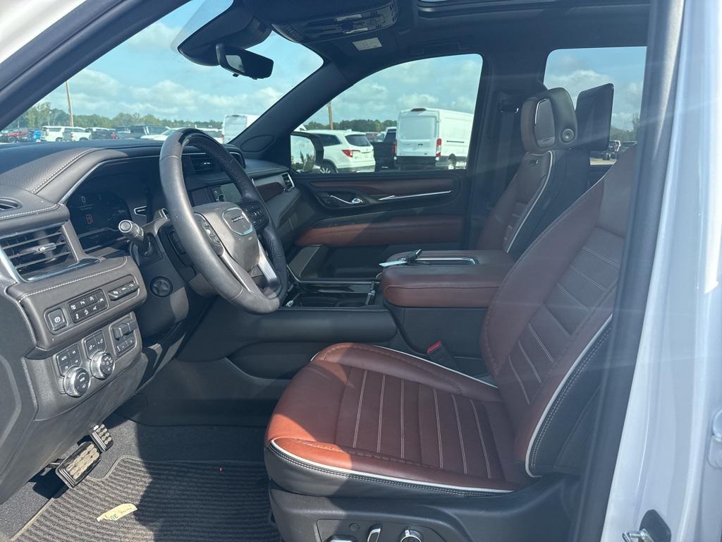 used 2024 GMC Yukon car