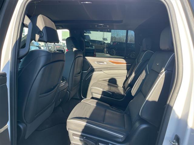 used 2023 Cadillac Escalade ESV car