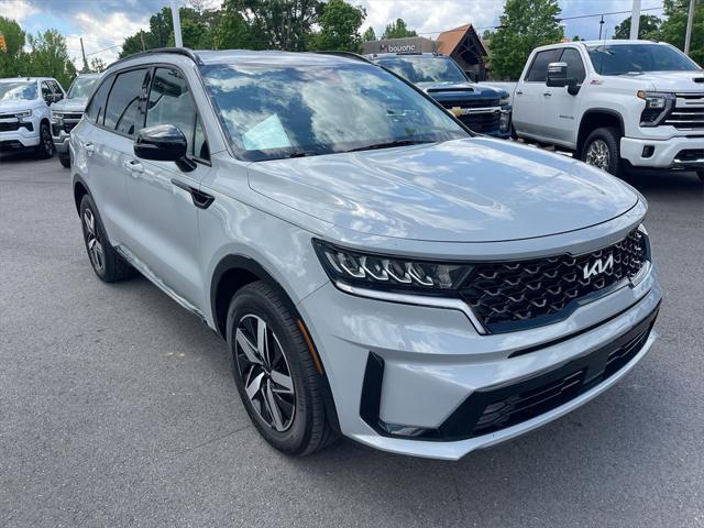 used 2022 Kia Sorento car, priced at $28,480