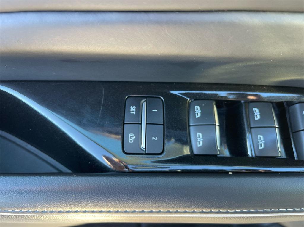 used 2021 Cadillac Escalade ESV car, priced at $68,980