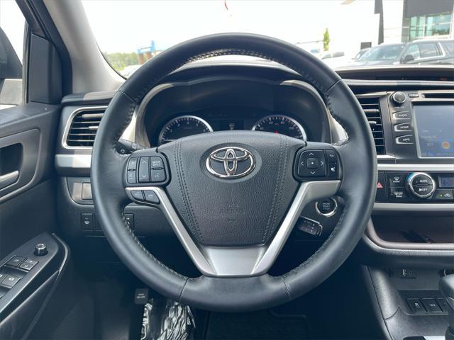 used 2016 Toyota Highlander car, priced at $21,660