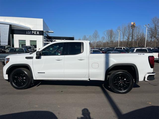 used 2022 GMC Sierra 1500 car, priced at $33,500