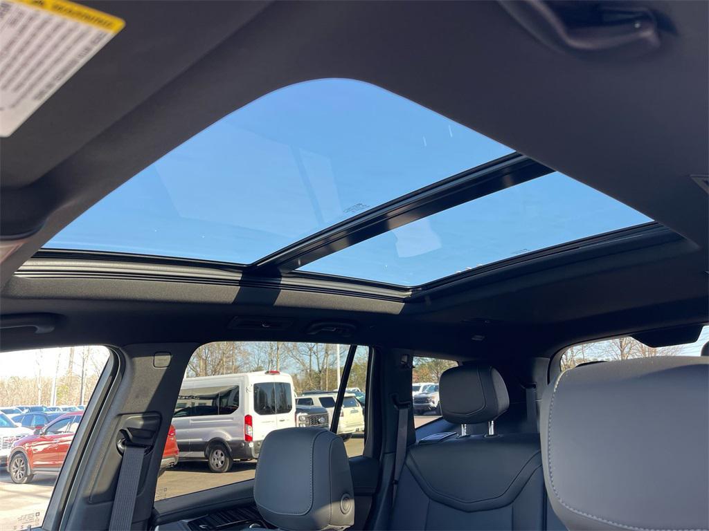 used 2024 Cadillac XT6 car, priced at $42,250